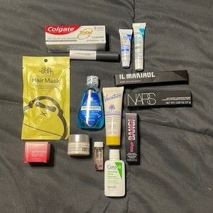 SOLD Beauty Sample Set